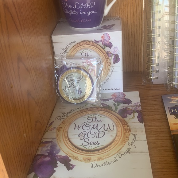 Christian items - Picture 3 of 3